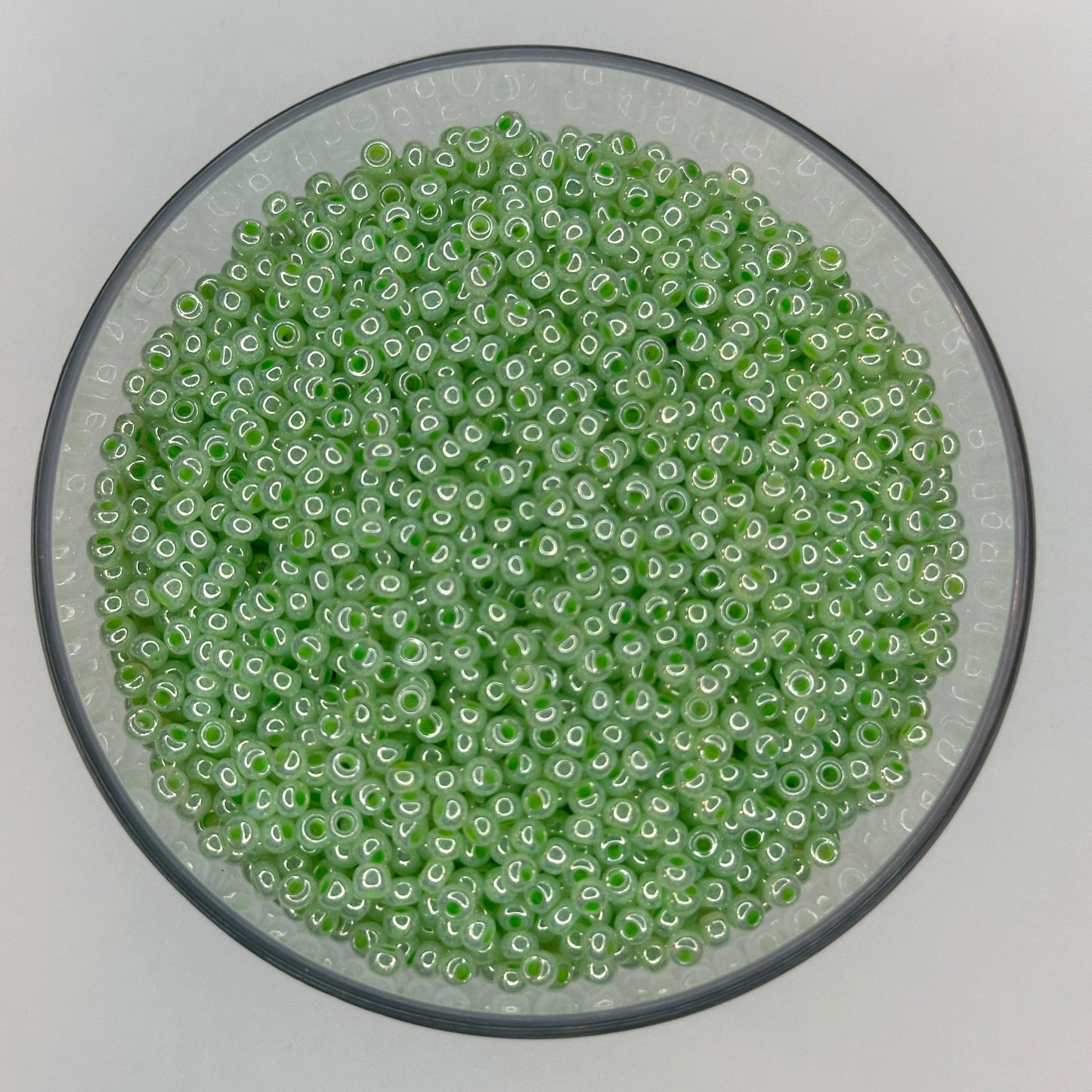 Light Green Ceylon Preciosa 8/0
