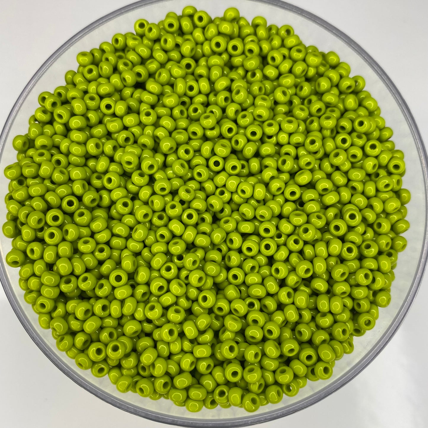 Wasabi Green Preciosa 8/0